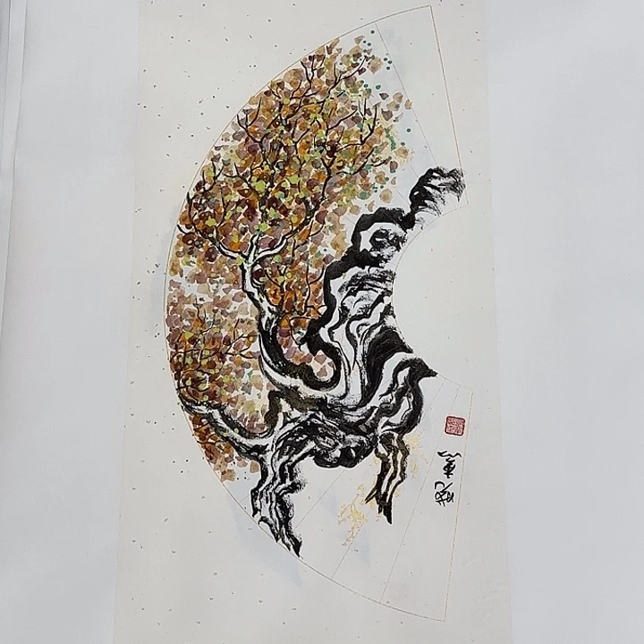 国画花鸟的翅膀是由两万多个