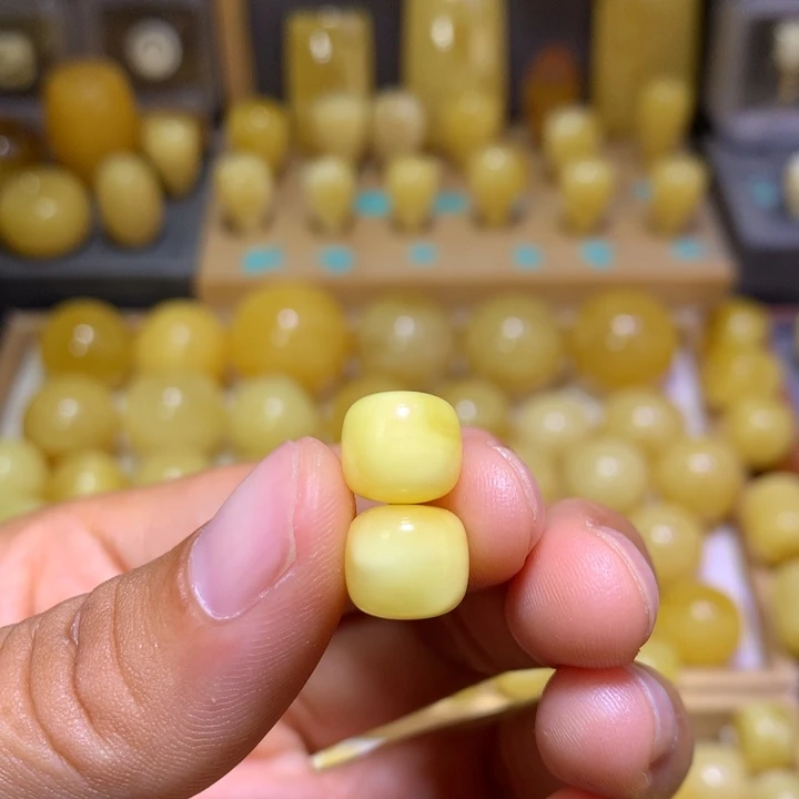 未镶嵌蜜蜡裸石天然俄料浓白花蜜蜡精工老型10