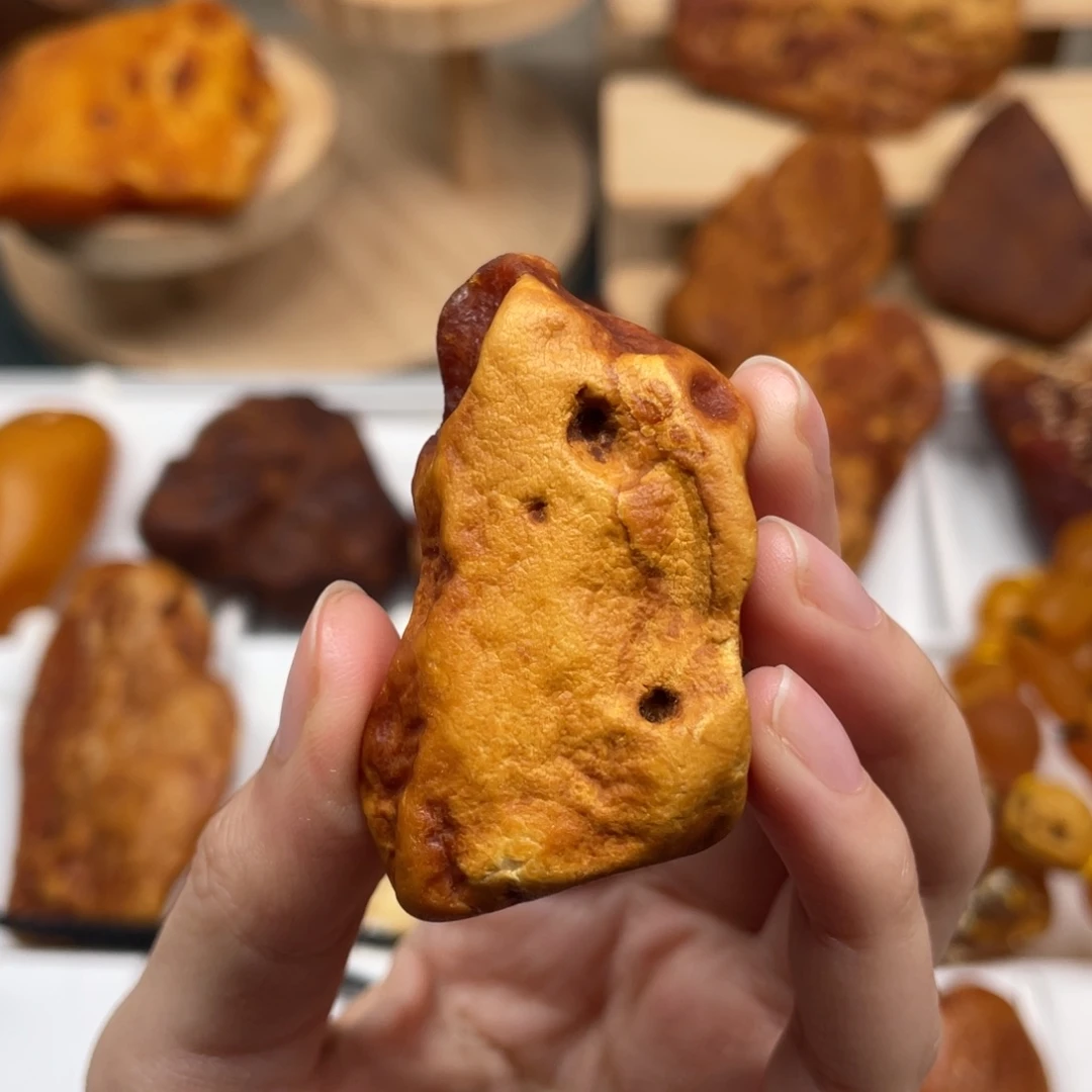 琥珀未镶嵌珠宝奇石