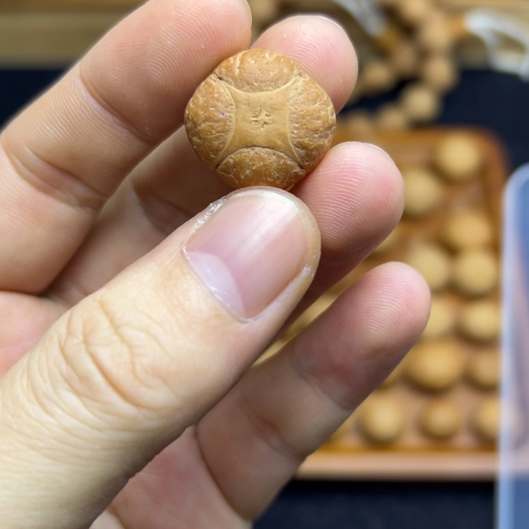 爱***介手串凤眼菩提20+麒麟眼