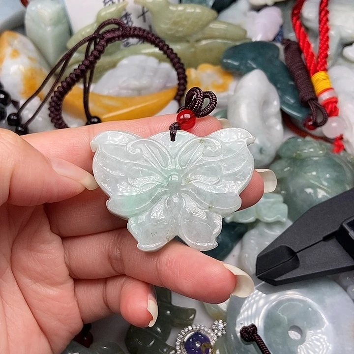 未镶嵌挂件翡翠土**月翡翠