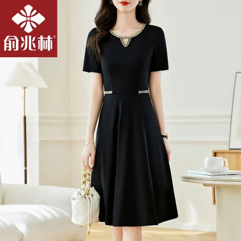 俞兆林小香风黑色连衣裙女2025夏季新款高级感气质通勤法式收腰显
