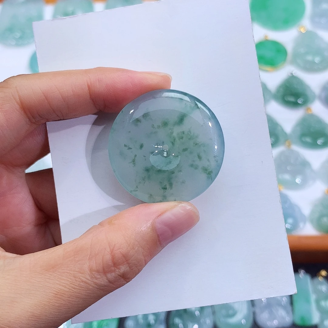 翡翠未镶嵌颈饰翡翠吊坠