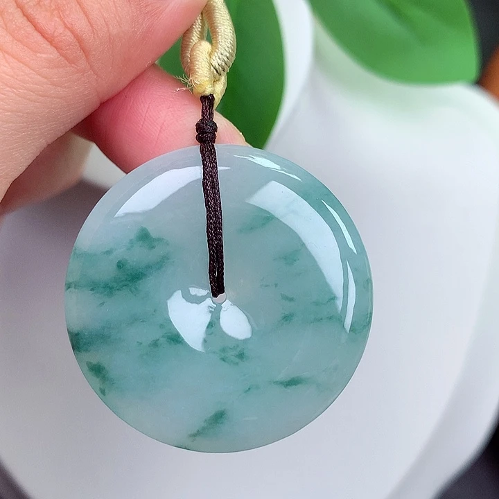 颈饰未镶嵌翡翠平安扣 35.7x6.1mm