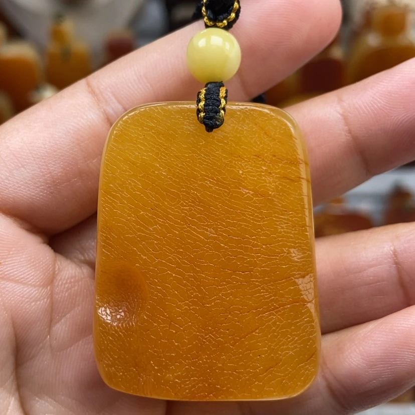 【闪购商品】琥珀颈饰未镶嵌