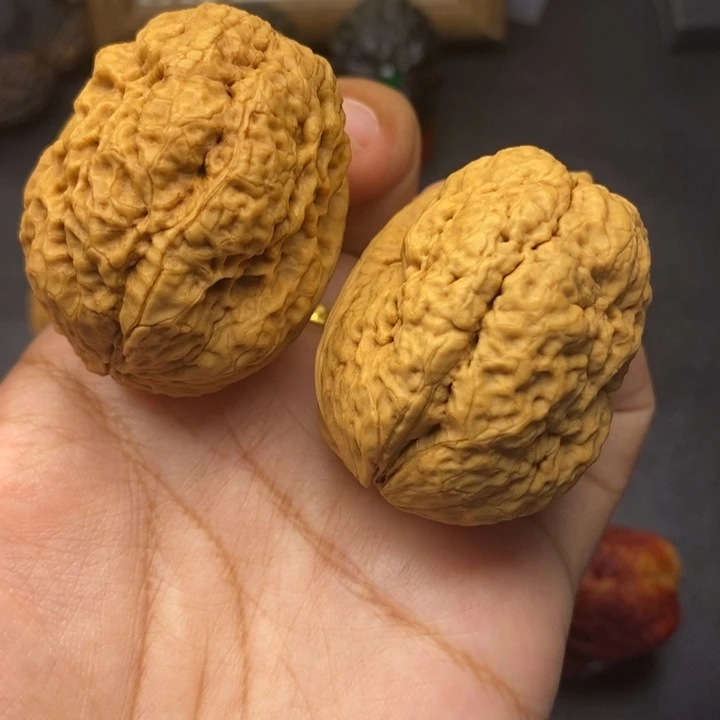 把件文玩核桃44尺脑纹金蟾