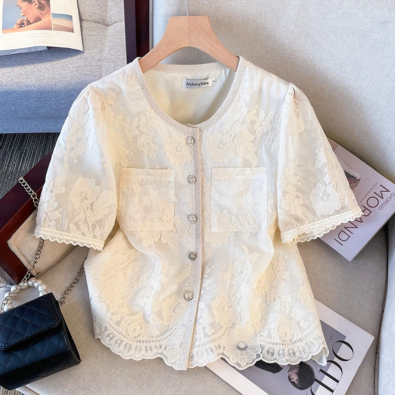 大码女装2025夏季胖mm高端洋气刺绣小香风减龄短袖百搭衬衫