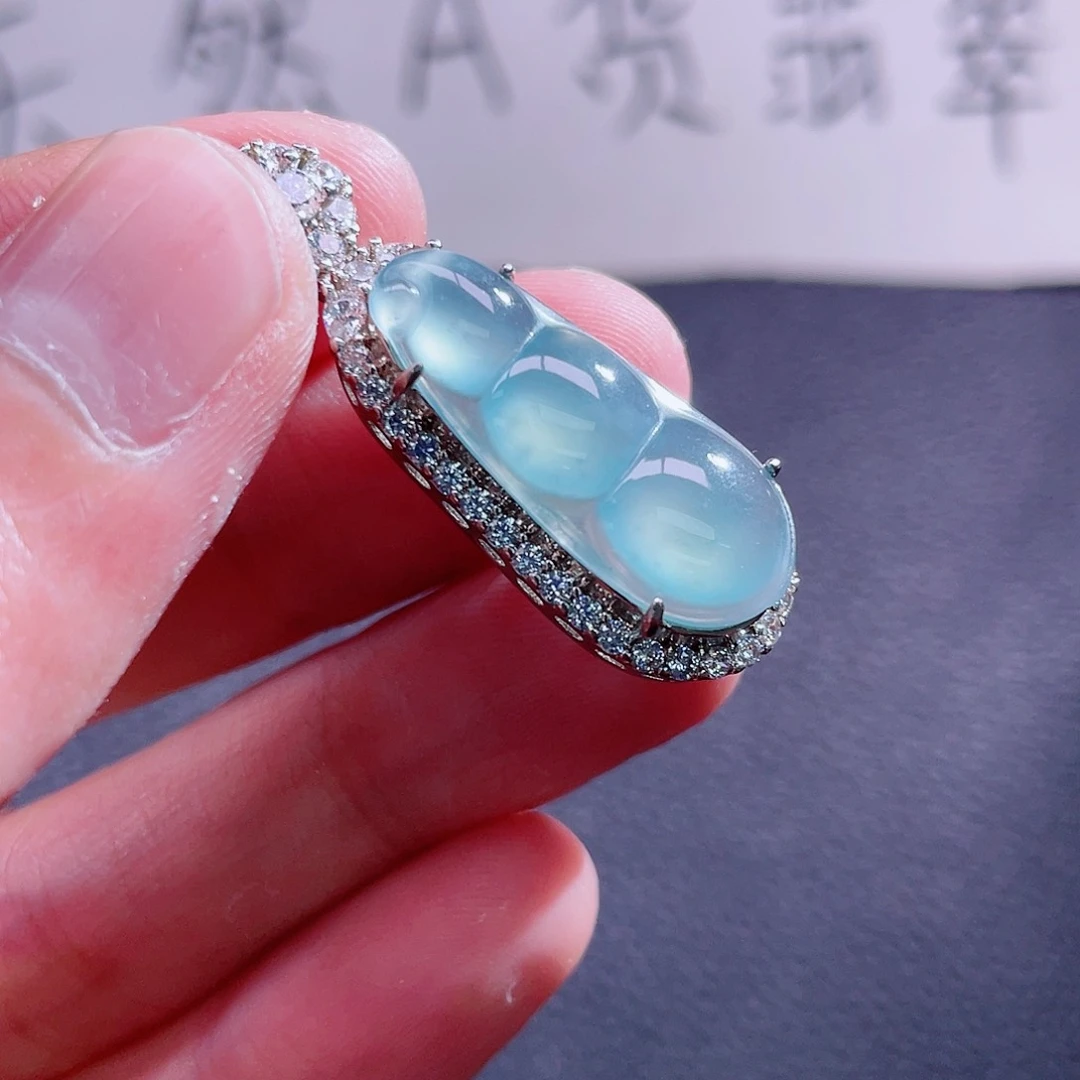 翡翠颈饰未镶嵌999999999