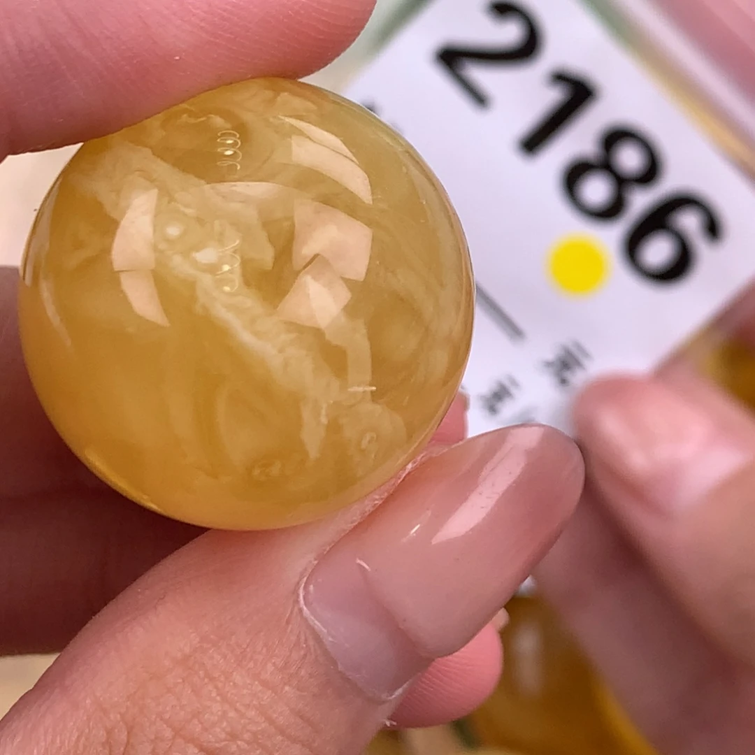 琥珀未镶嵌珠宝奇石25.7接近全品