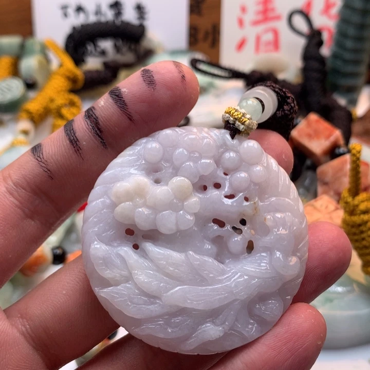翡翠未镶嵌颈饰保真天然a货翡翠