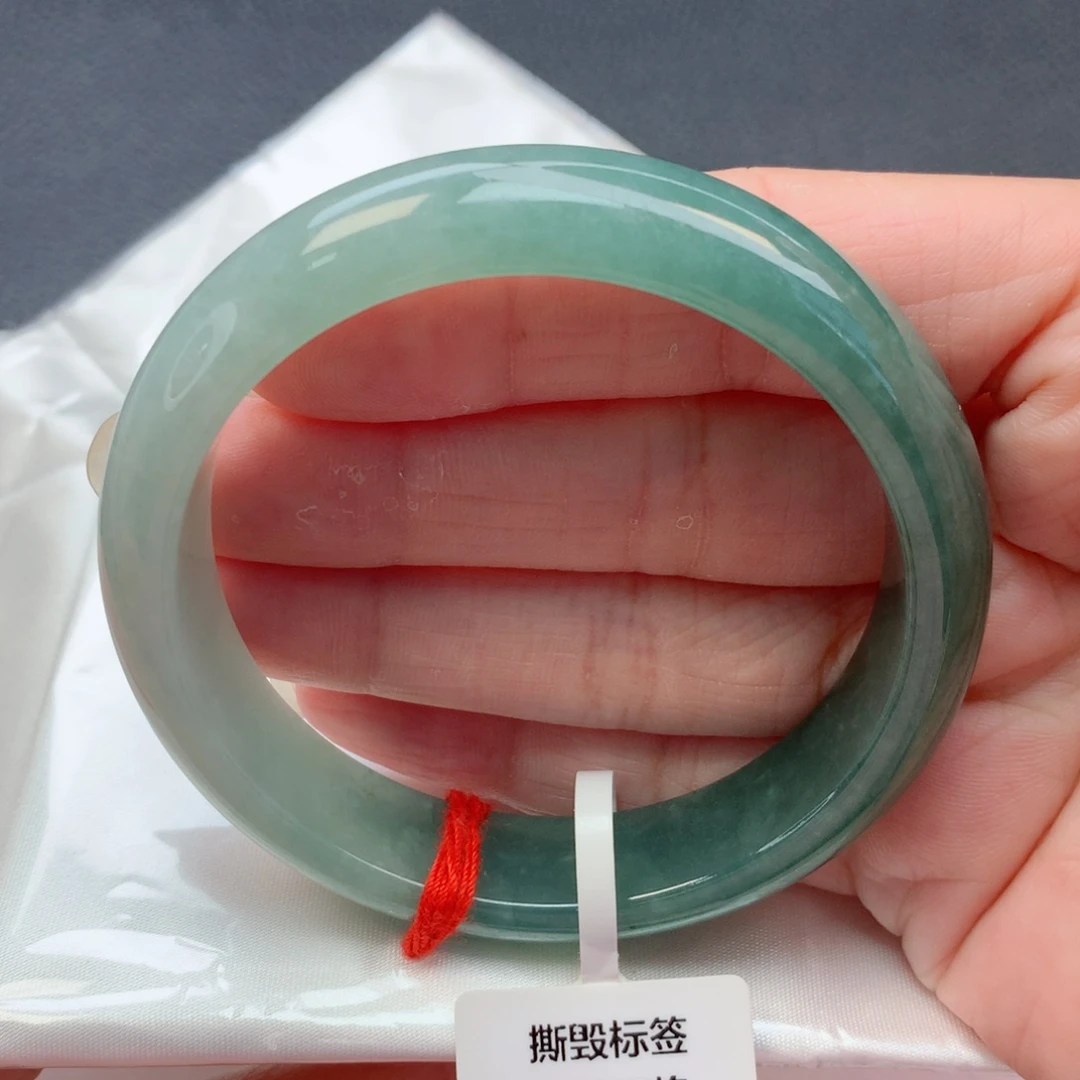翡翠未镶嵌手镯55.7圈油青底半山水意境