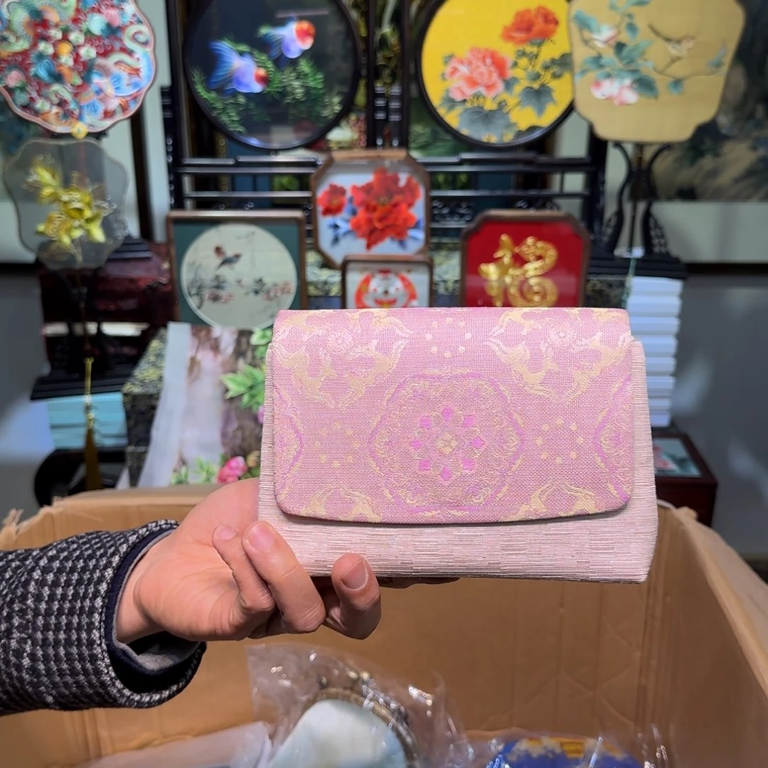 刺绣刺绣工艺精湛