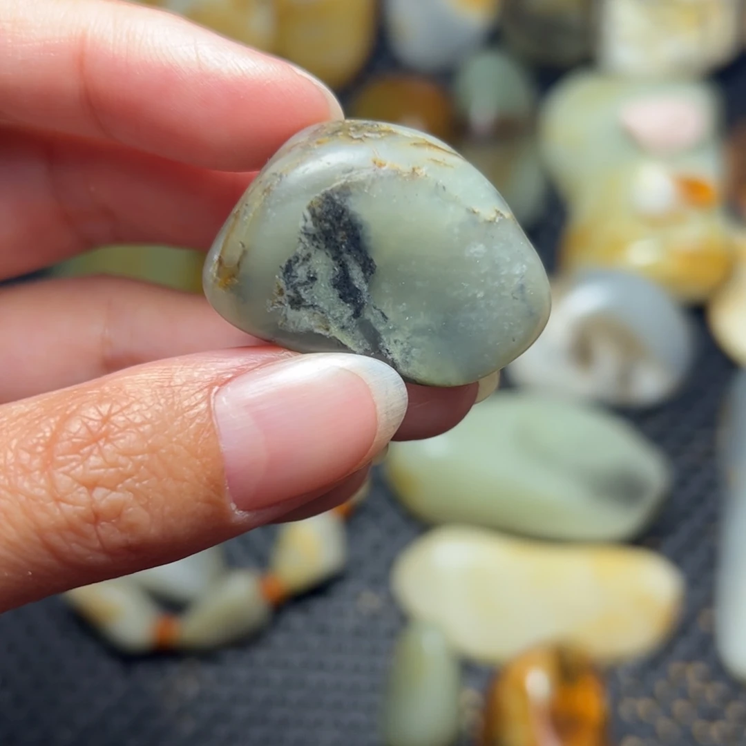 未镶嵌和田玉挂件A17