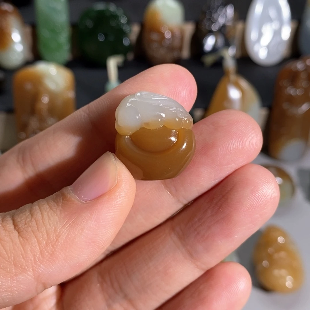 和田玉未镶嵌颈饰?****l