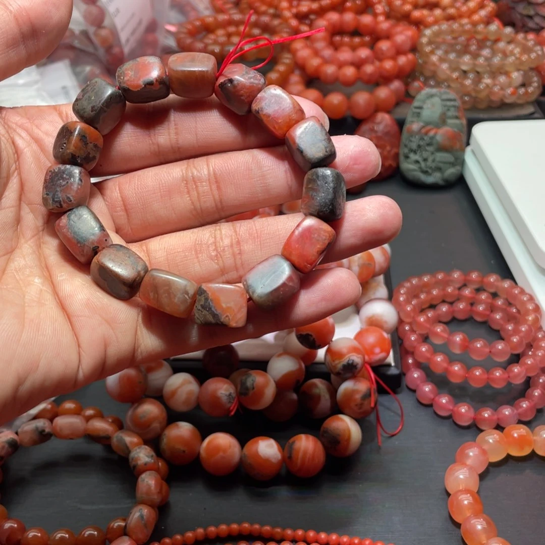南红玛瑙手链未镶嵌