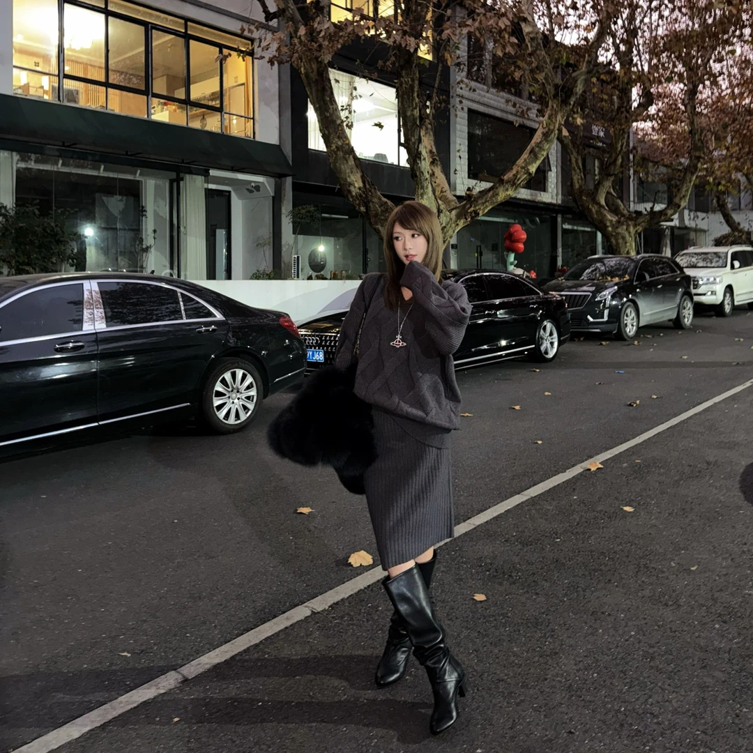 『VIDIN LIM』菱格绞花V领气质休闲慵懒风针织半裙套装