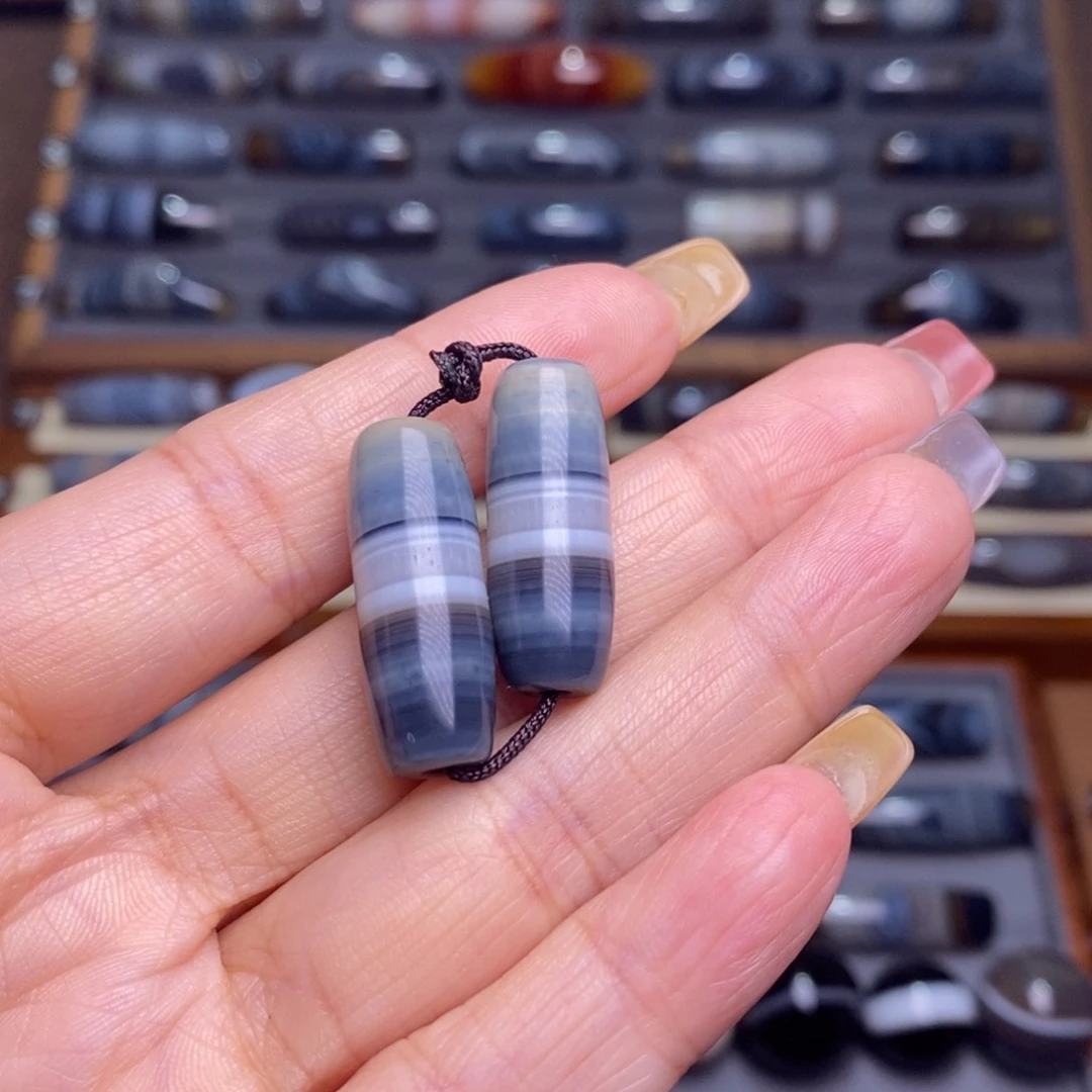 关***雎玛瑙/玉髓未镶嵌珠宝半成品