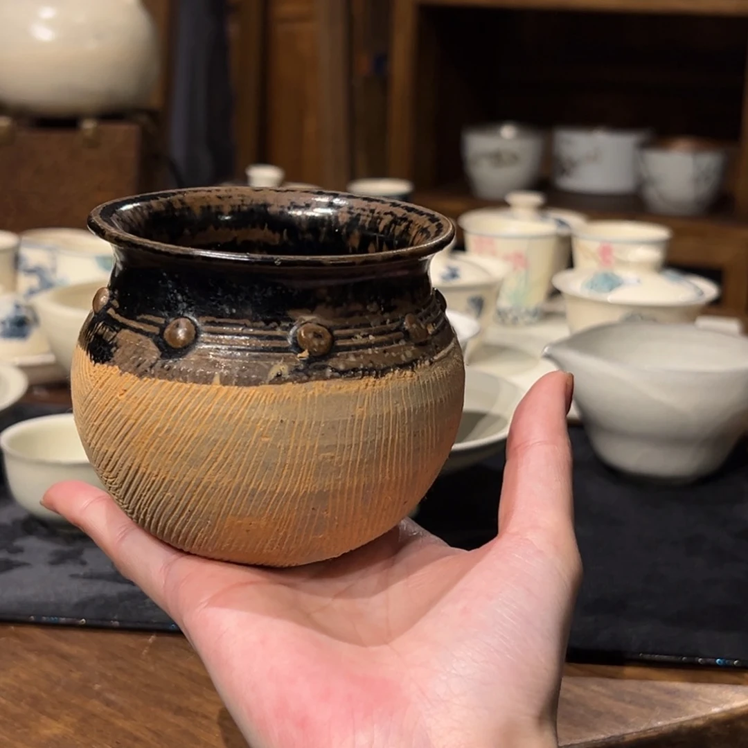 杯陶瓷。   陶瓷。