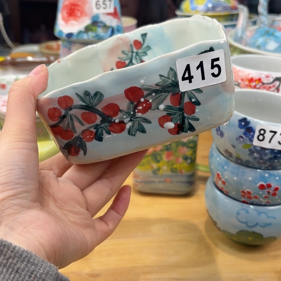 瓷片兔兔好可爱呀打