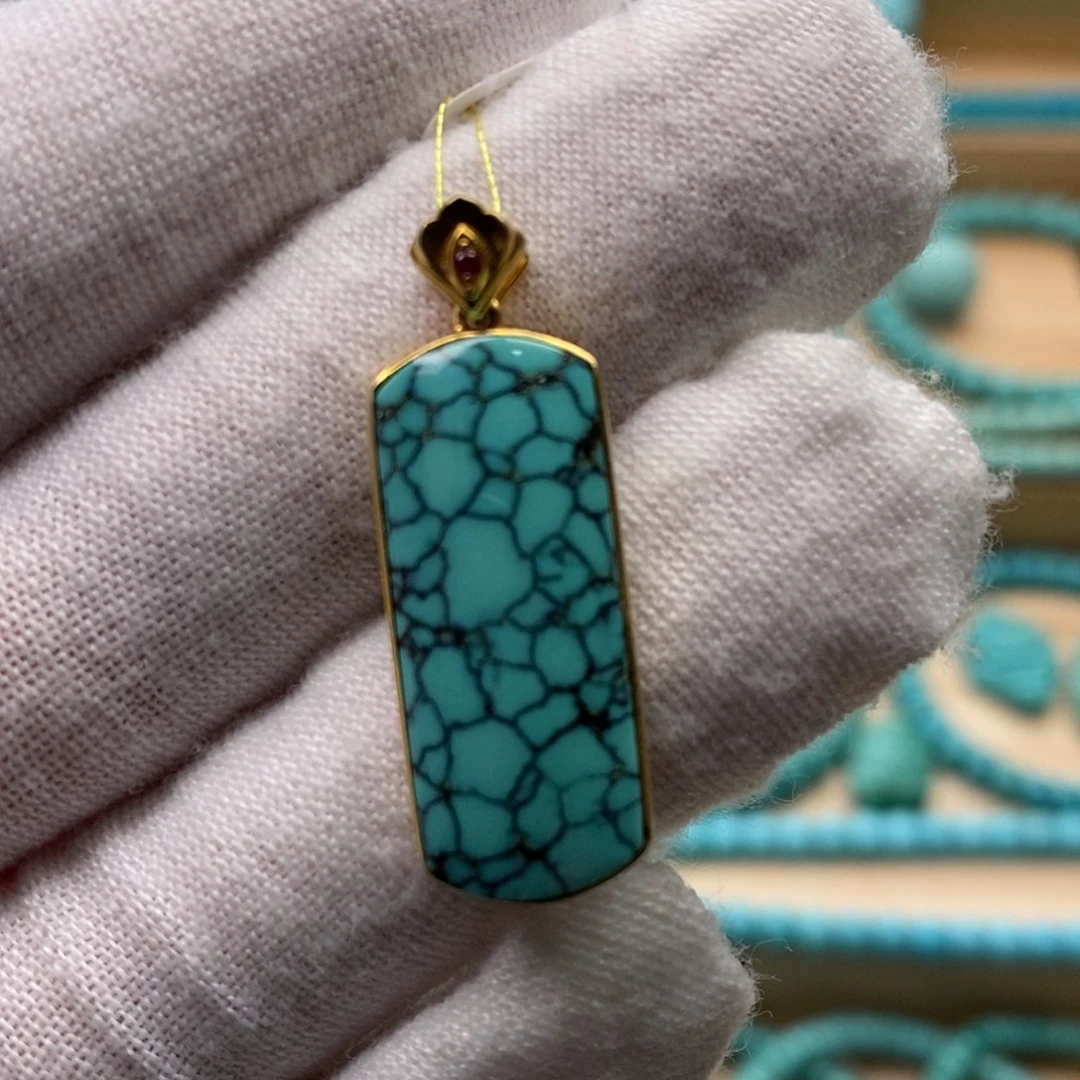 绿松石未镶嵌原矿高瓷