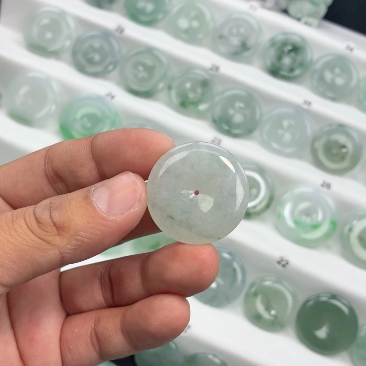 翡翠未镶嵌颈饰缅甸天然A货翡翠32-6.1