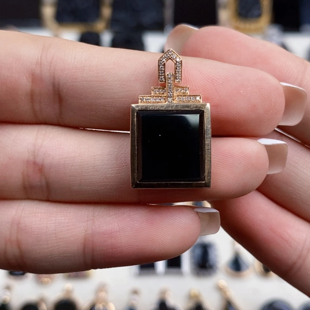 18K金镶嵌定制翡翠墨翠方块吊坠