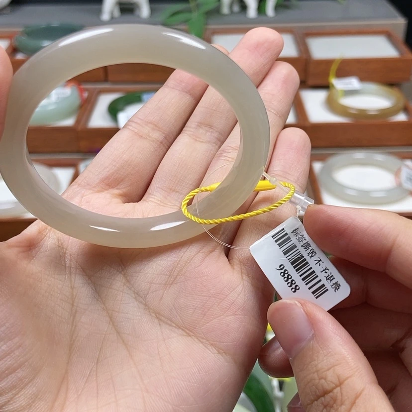 【闪购商品】和田玉（糖玉）手镯未镶嵌