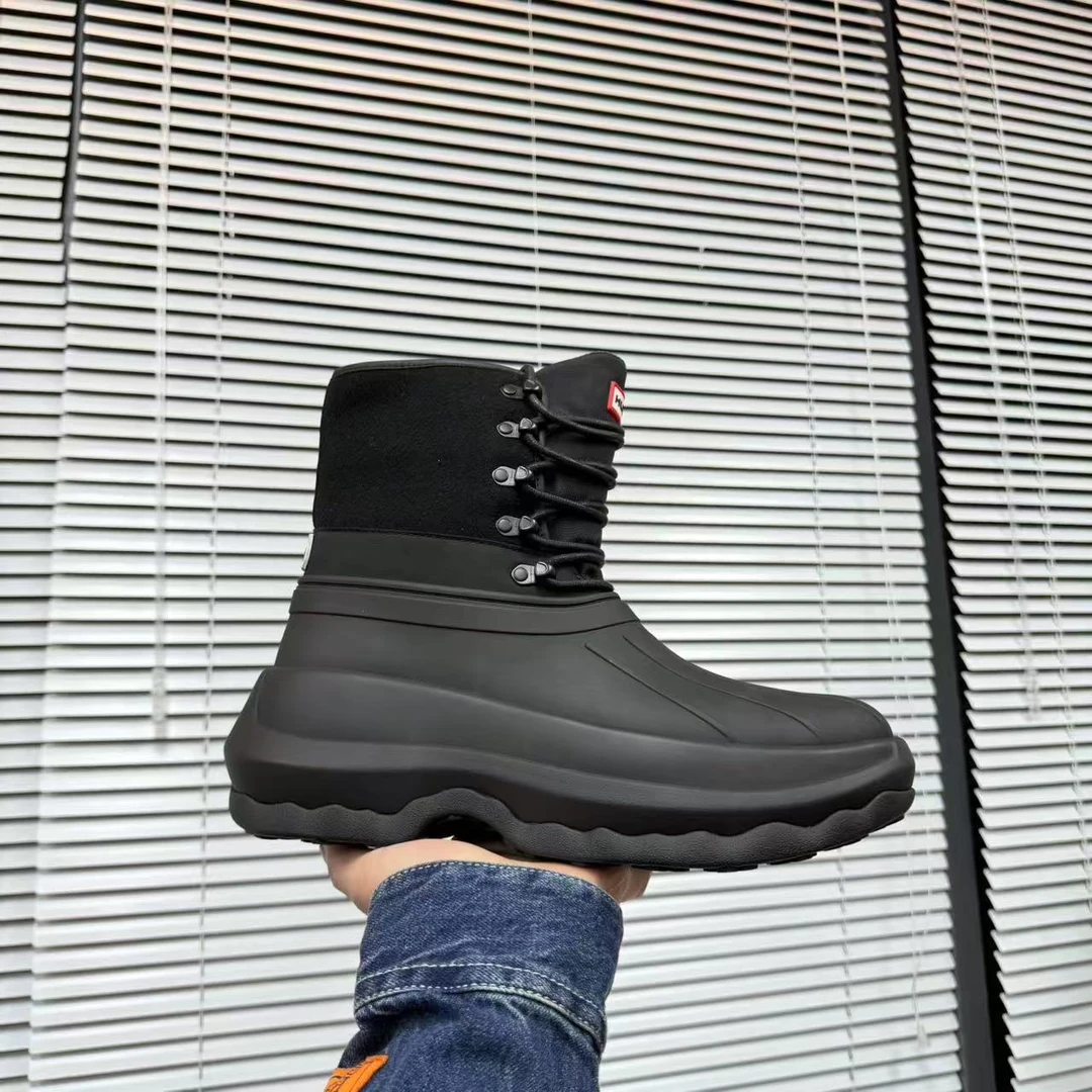 联名款黑中筒雪地靴/奢/防水/保暖