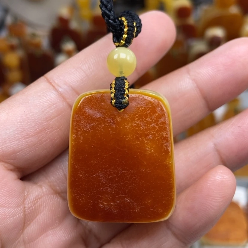 【闪购商品】琥珀颈饰未镶嵌