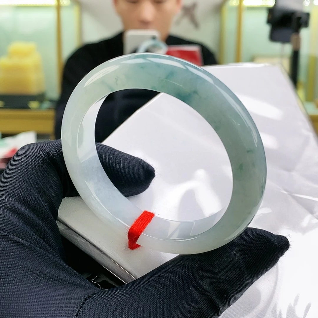 【闪购商品】未镶嵌手镯翡翠