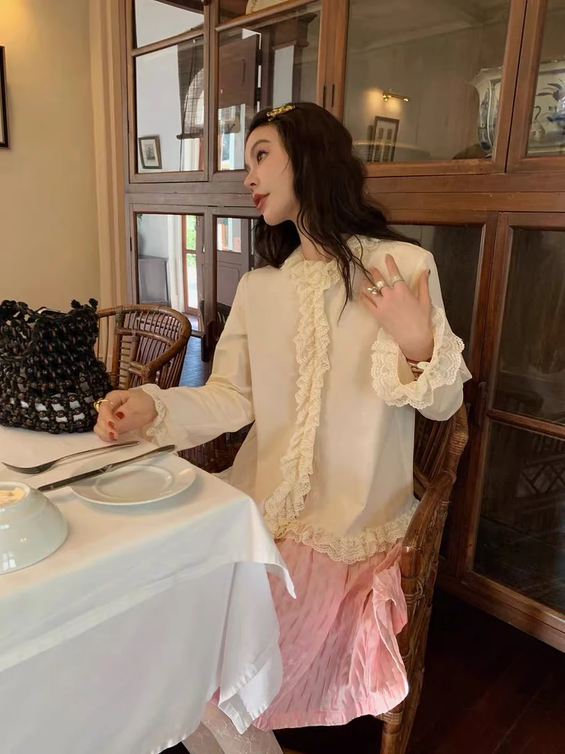 le rouge周美美  早春浪漫花语法式多层蕾丝荷叶花边领古董衬衫
