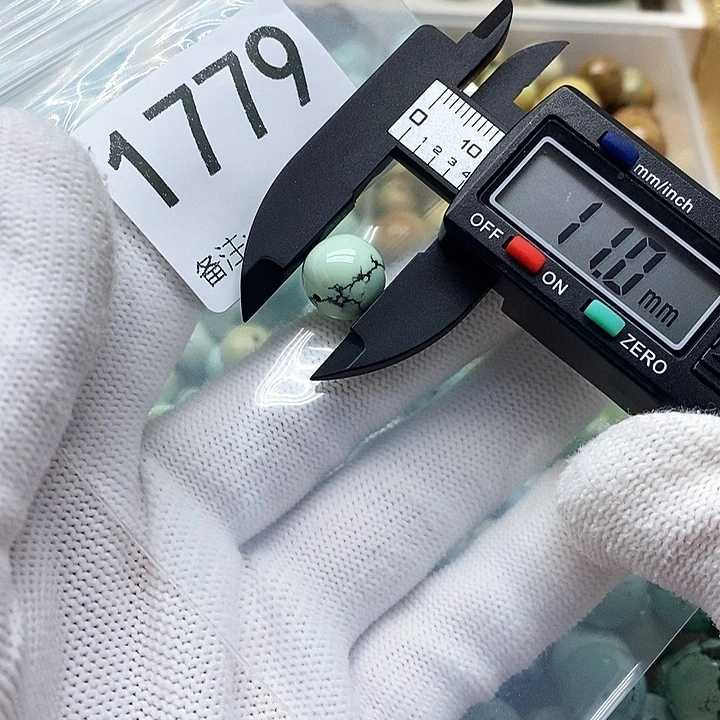 颈饰未镶嵌南红玛瑙