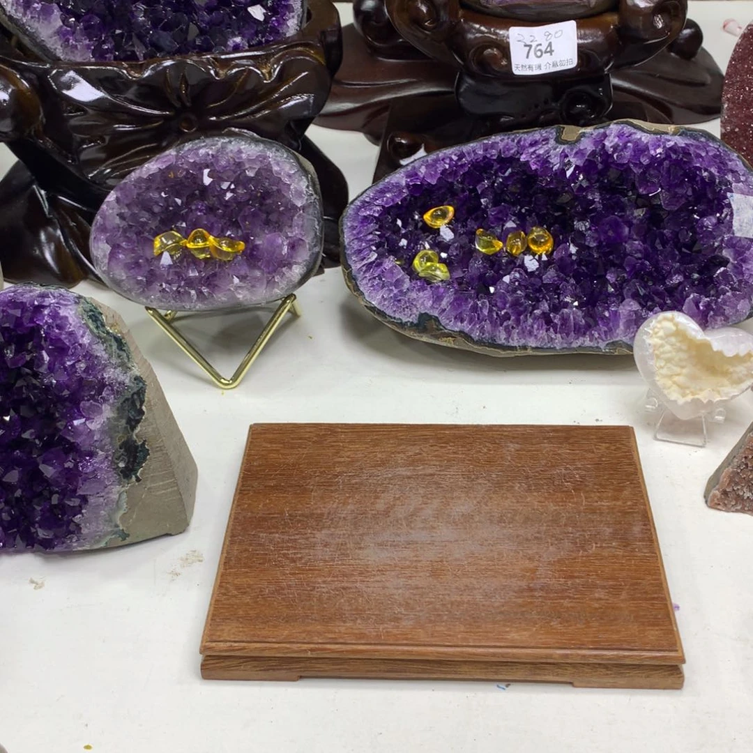 未镶嵌水晶大型摆件（非配饰）天然原石摆件