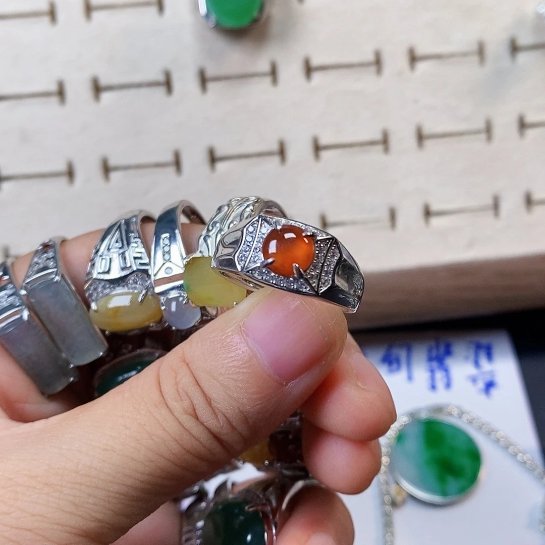 一***界翡翠银S925镶嵌戒指