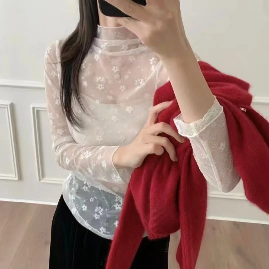 韩系蕾丝小花半高领百搭刺绣打底衫适合秋冬叠穿