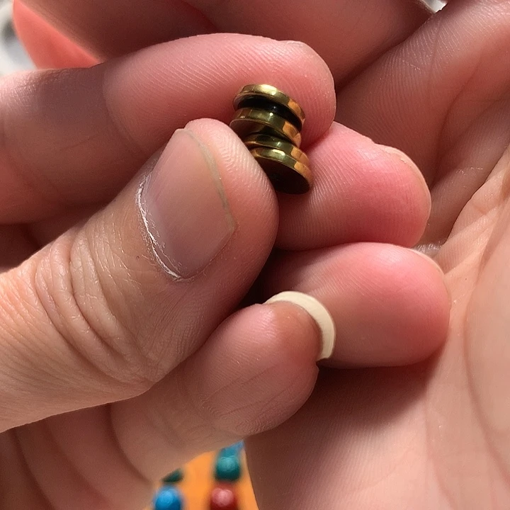 颈饰琉璃金色8mm隔片