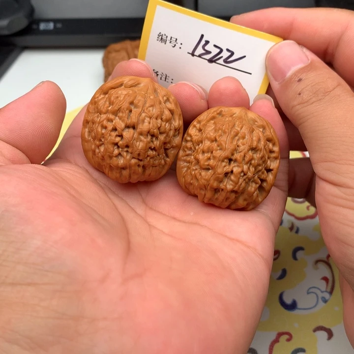 文玩核桃把件36莲花1322