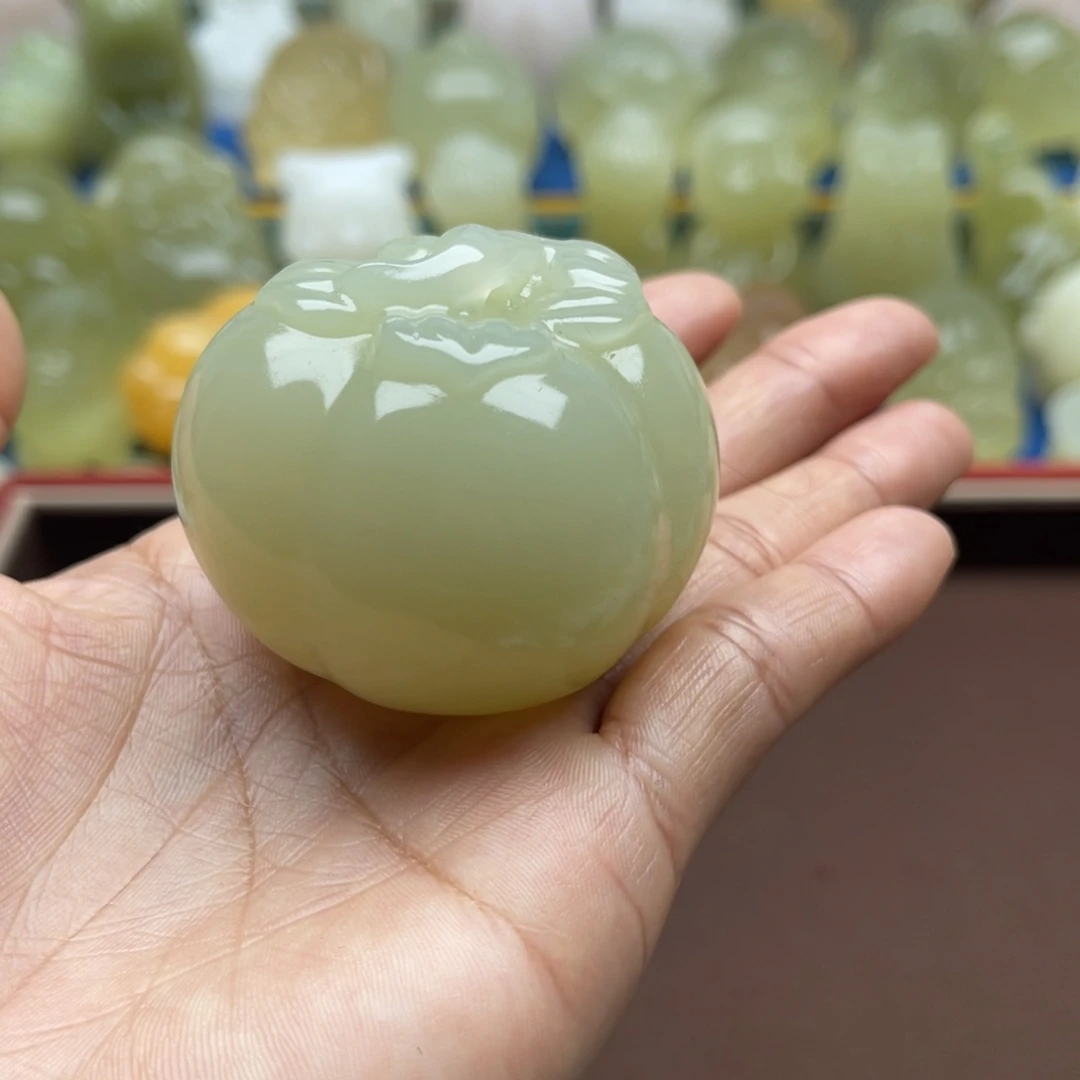 哆***夢玉天然桌面小摆件