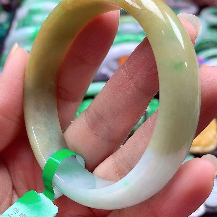 未镶嵌手镯翡翠翡翠