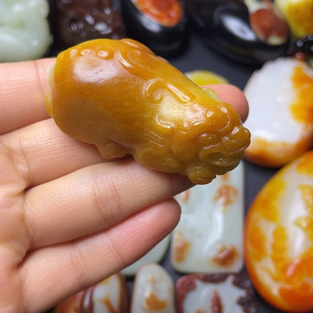 和田玉未镶嵌挂件