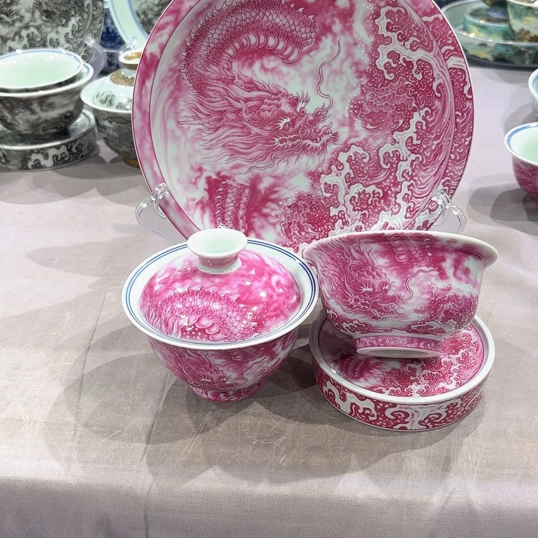 瓷片景德镇瓷器精品陈列