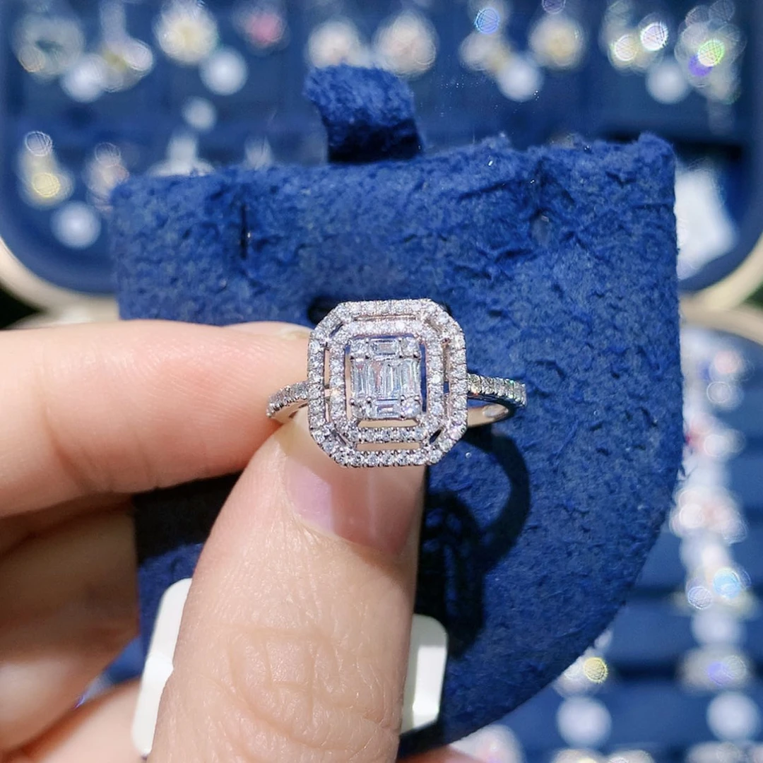 【闪购商品】铂Pt900镶嵌戒托钻石方糖戒指