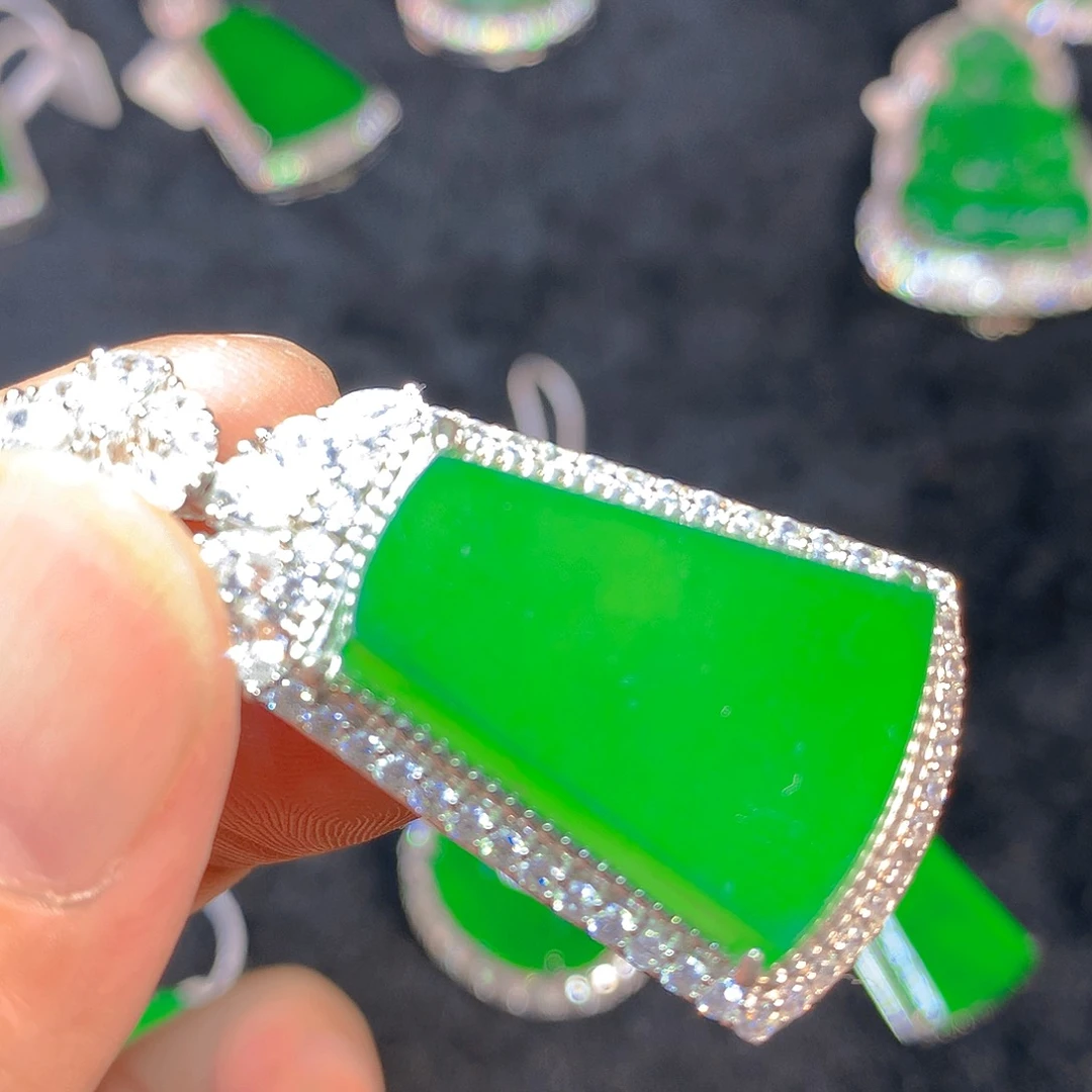 颈饰银S925镶嵌翡翠