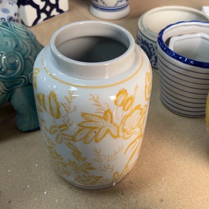 微瑕陶罐。。。。。。。。。。。