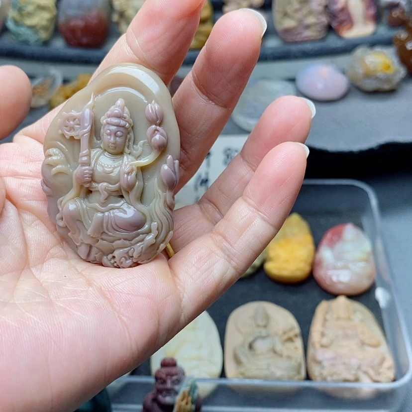 【闪购商品】定制石英质玉吊坠未镶嵌