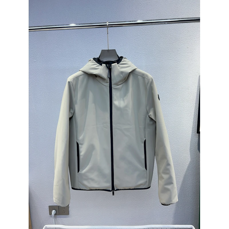现货Moncler盟可睐 1A00006 CHALVES黑标户外男连帽羽绒服
