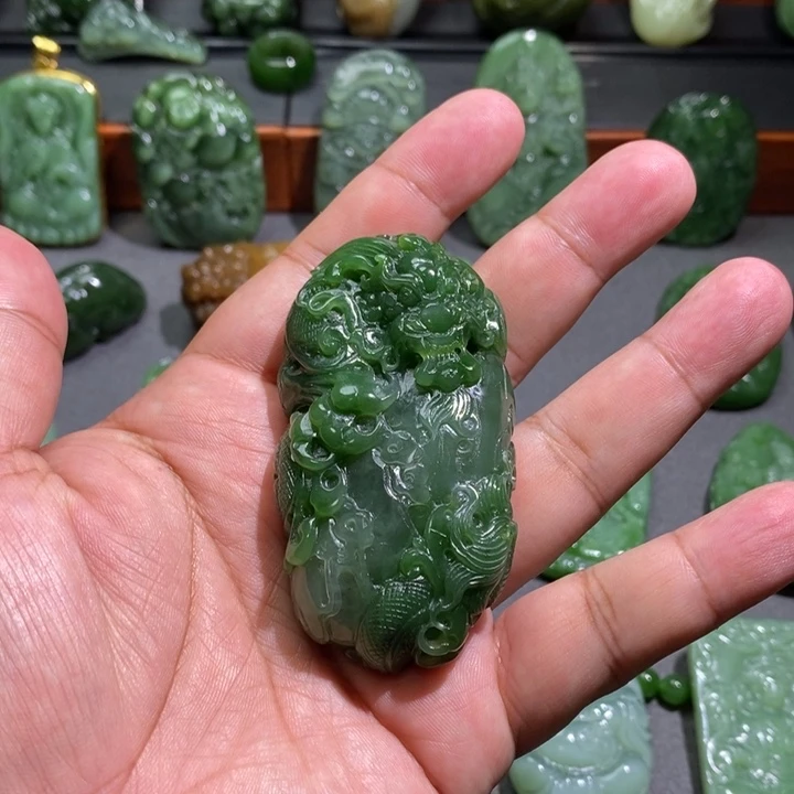 未镶嵌和田玉挂件