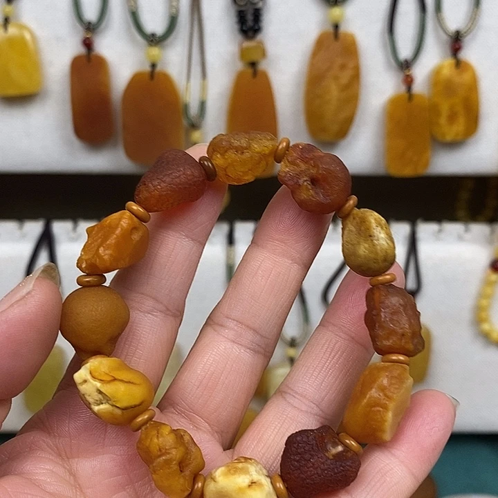 蜜蜡未镶嵌珠宝奇石手串
