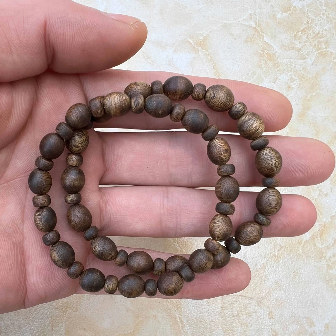 奇楠沉香随型珠单圈女生款   多样性发一