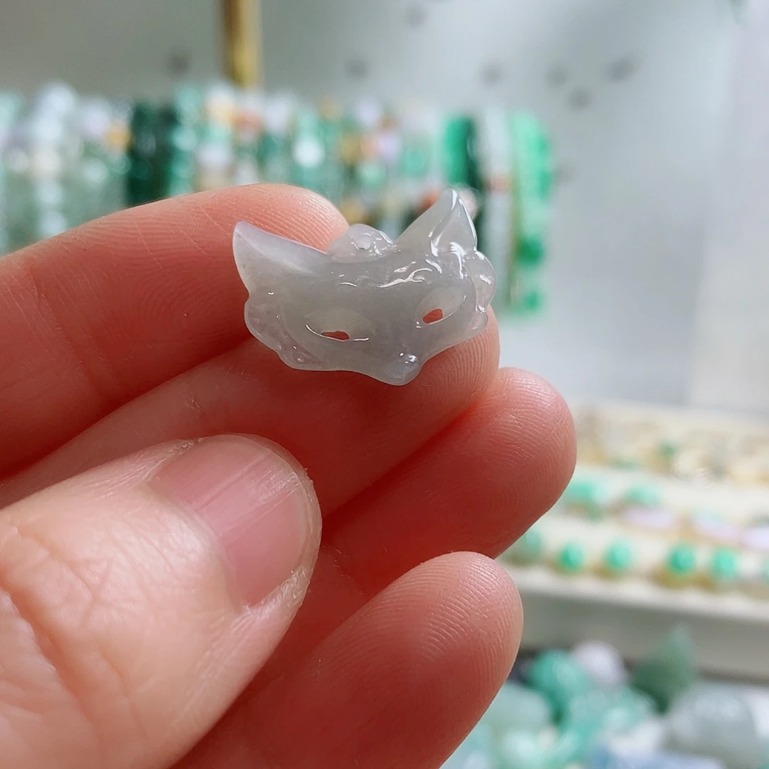 翡翠未镶嵌颈饰21